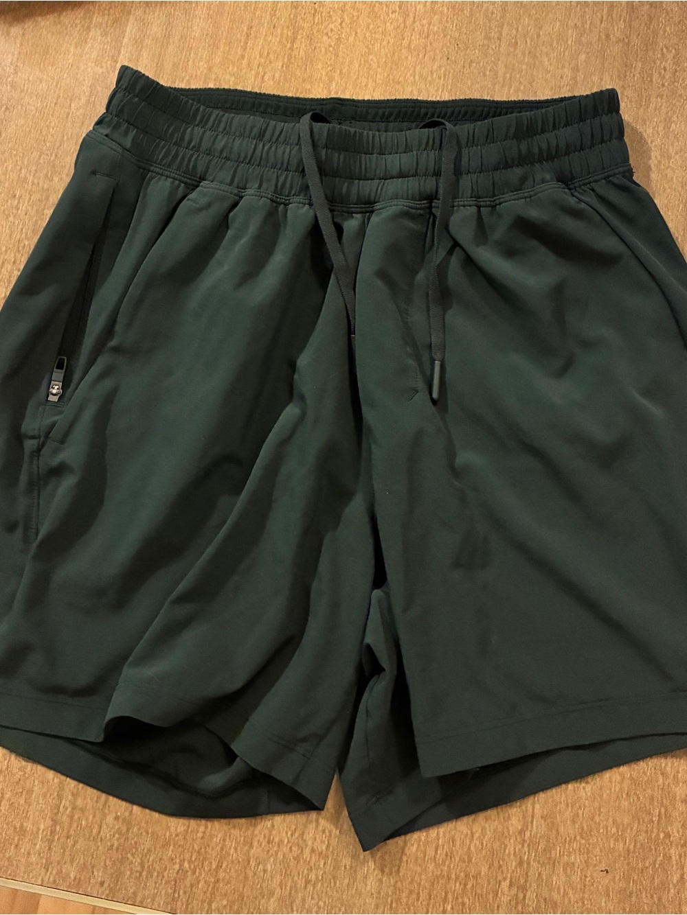 Lululemon Men’s Pace Breaker Shorts, Size XS